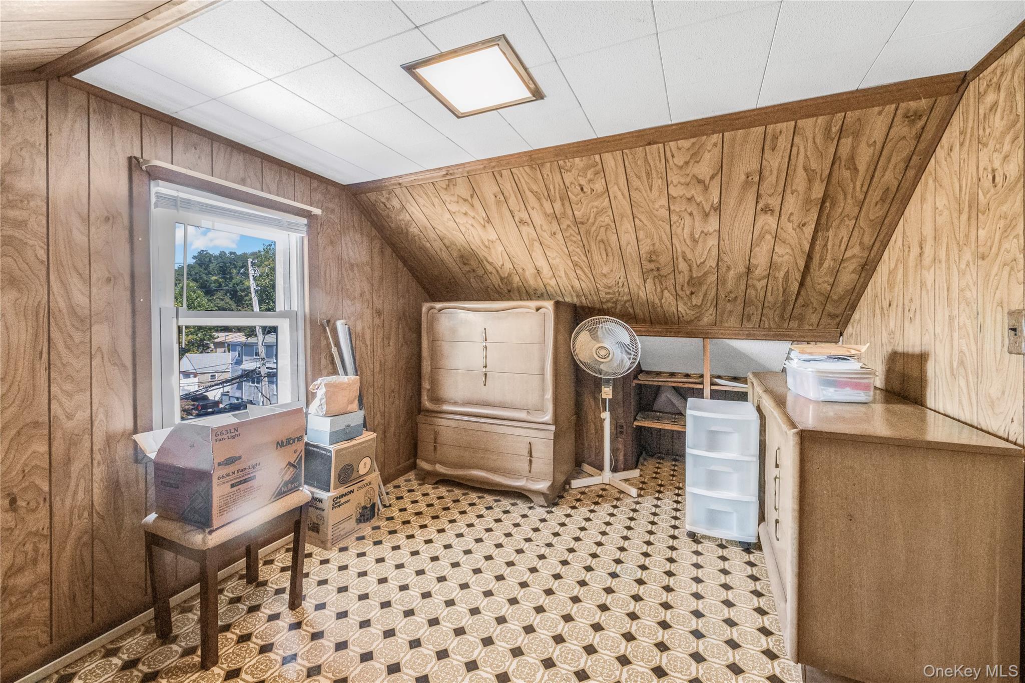 Single Family Tompkins  Westchester County, NY 10710, MLS-914212-25