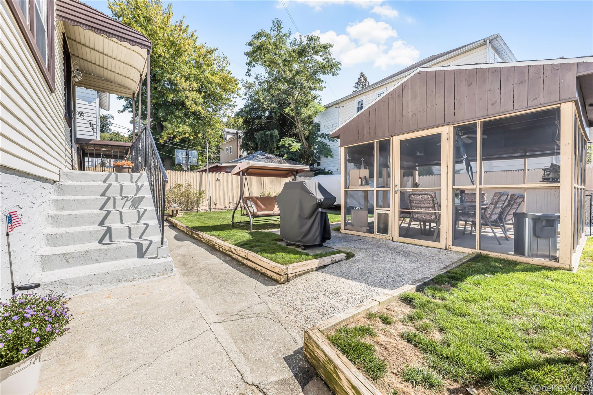 Single Family Tompkins  Westchester County, NY 10710, MLS-914212-32