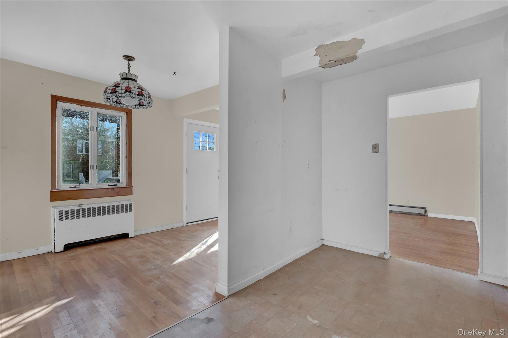 Single Family Arlington  Nassau County, NY 11580, MLS-914250-11