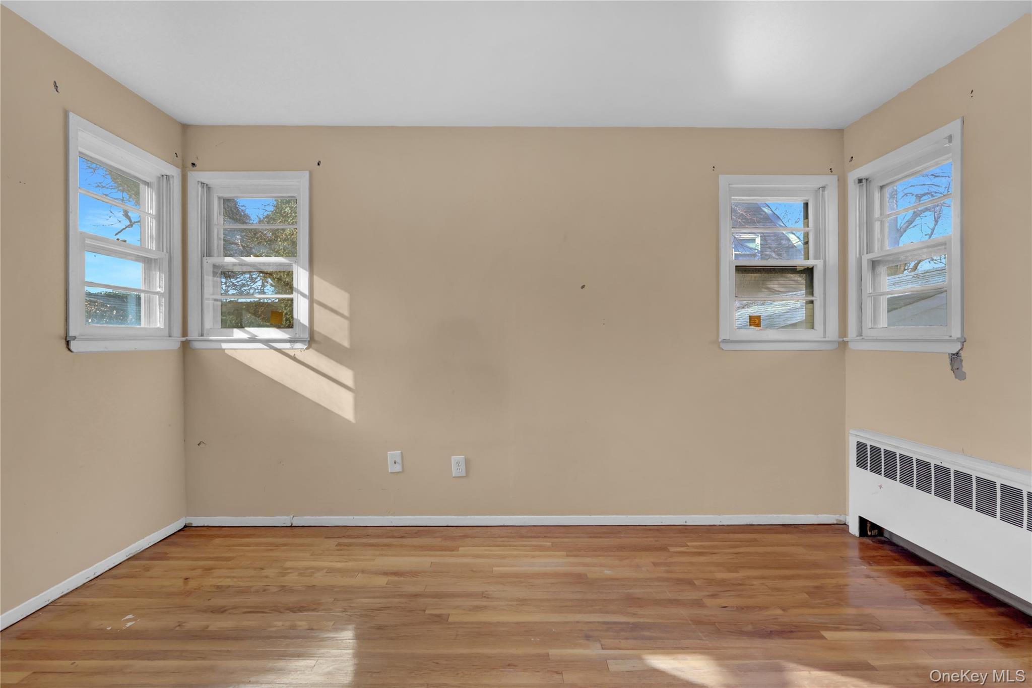 Single Family Arlington  Nassau County, NY 11580, MLS-914250-15