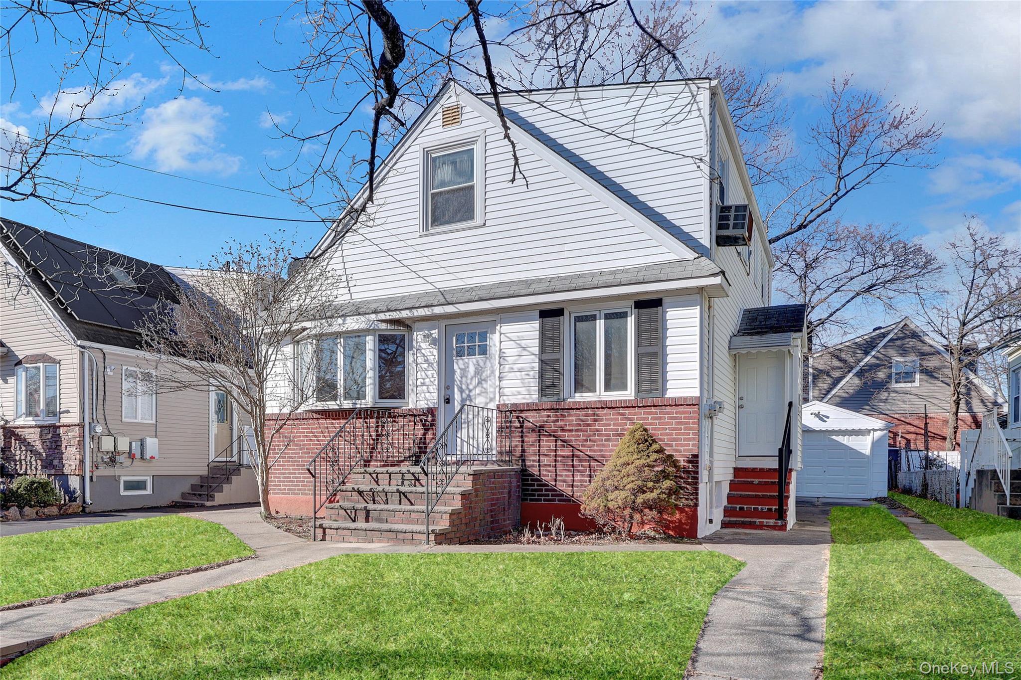 Single Family Arlington  Nassau County, NY 11580, MLS-914250-2