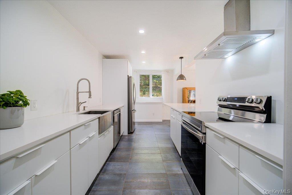 Single Family Oscawana Lake Putnam County, NY 10579, MLS-914316-11