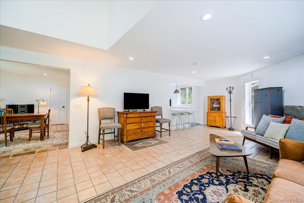 Single Family Oscawana Lake Putnam County, NY 10579, MLS-914316-5