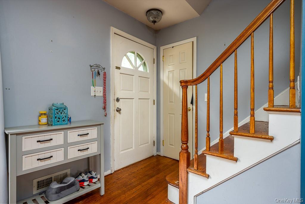 Single Family Gilbert  Rockland County, NY 10965, MLS-914324-11