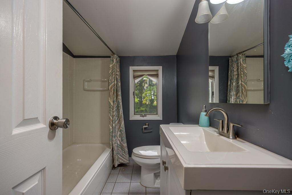 Single Family Gilbert  Rockland County, NY 10965, MLS-914324-21