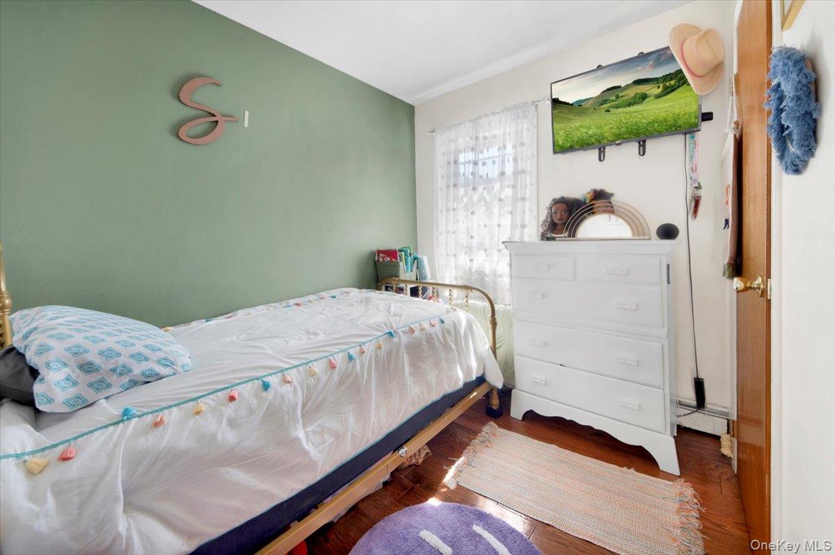 Single Family Gunther Bronx, NY 10466, MLS-914360-20