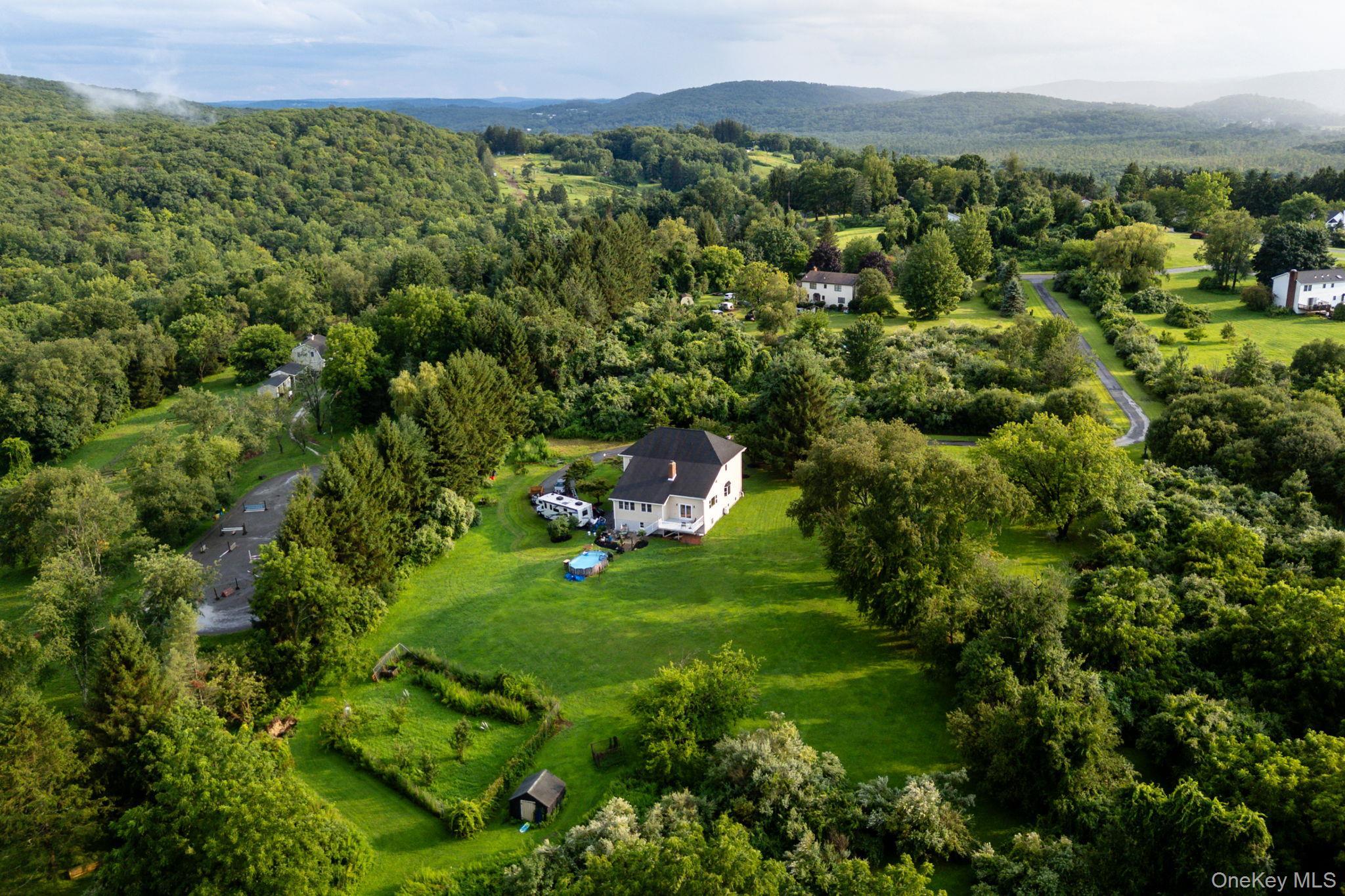 Single Family Sunset Drive Putnam County, NY 12563, MLS-914364-44