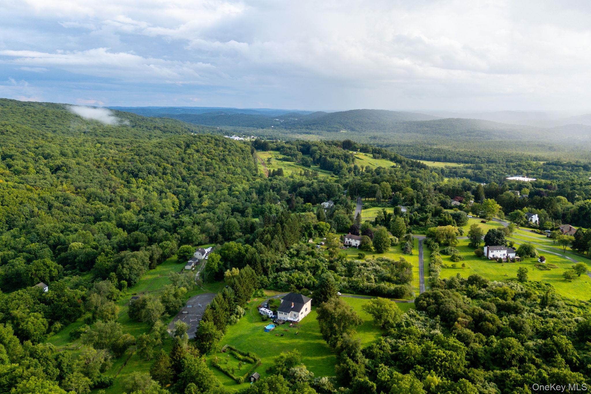 Single Family Sunset Drive Putnam County, NY 12563, MLS-914364-45