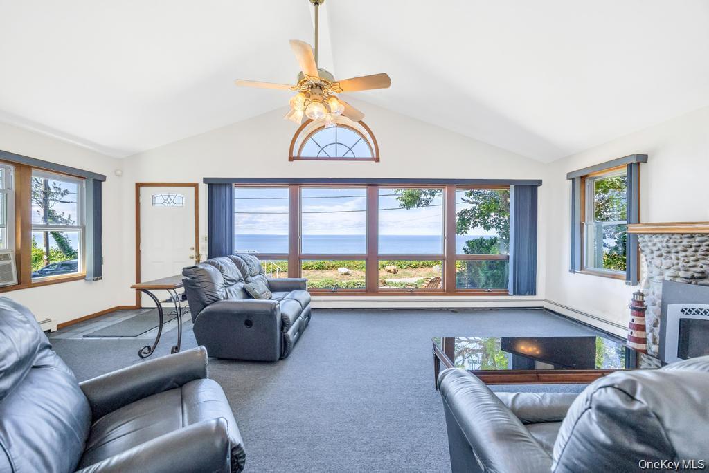 Single Family Soundview  Suffolk County, NY 11778, MLS-914365-13