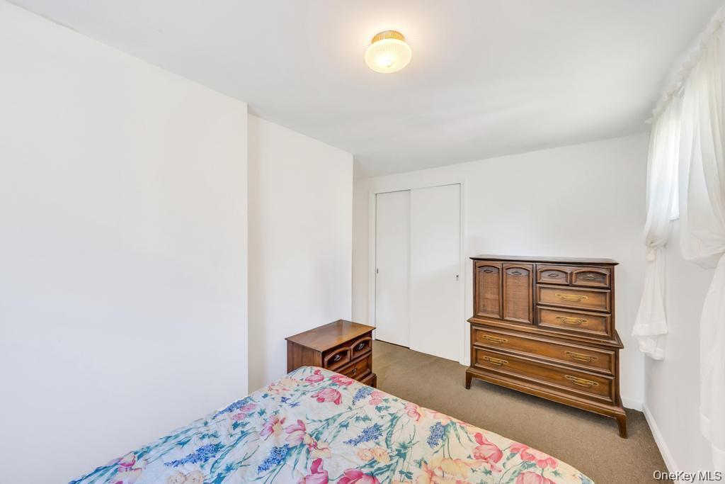 Single Family Soundview  Suffolk County, NY 11778, MLS-914365-44