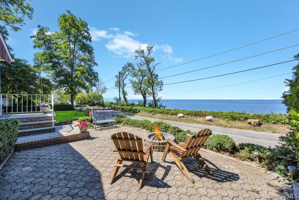 Single Family Soundview  Suffolk County, NY 11778, MLS-914365-6