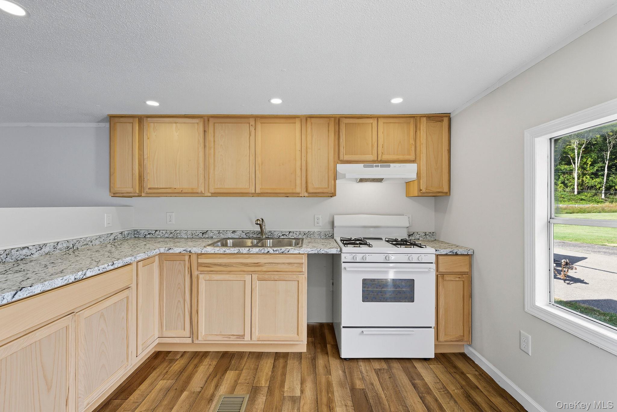 Single Family Sawkill Rd  Ulster County, NY 12401, MLS-914380-6