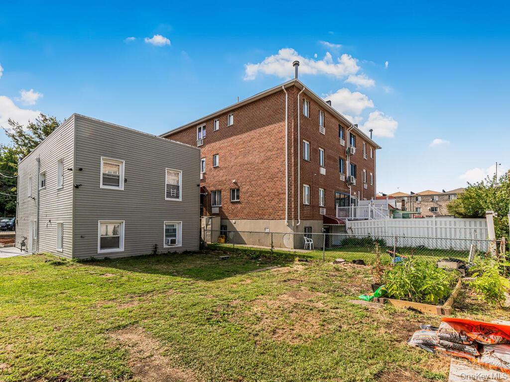 Single Family Emerson  Bronx, NY 10465, MLS-914384-17