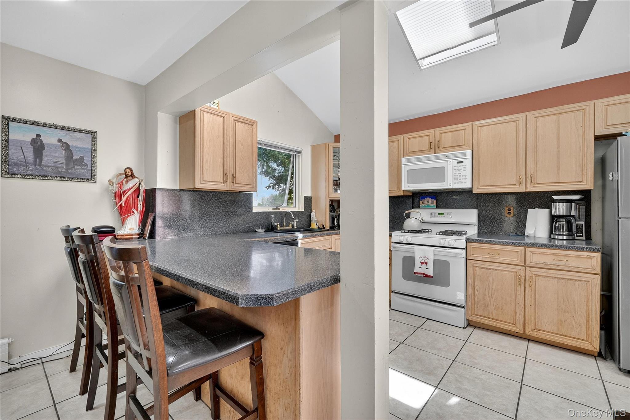 Single Family Country Club Road Bronx, NY 10465, MLS-914389-12