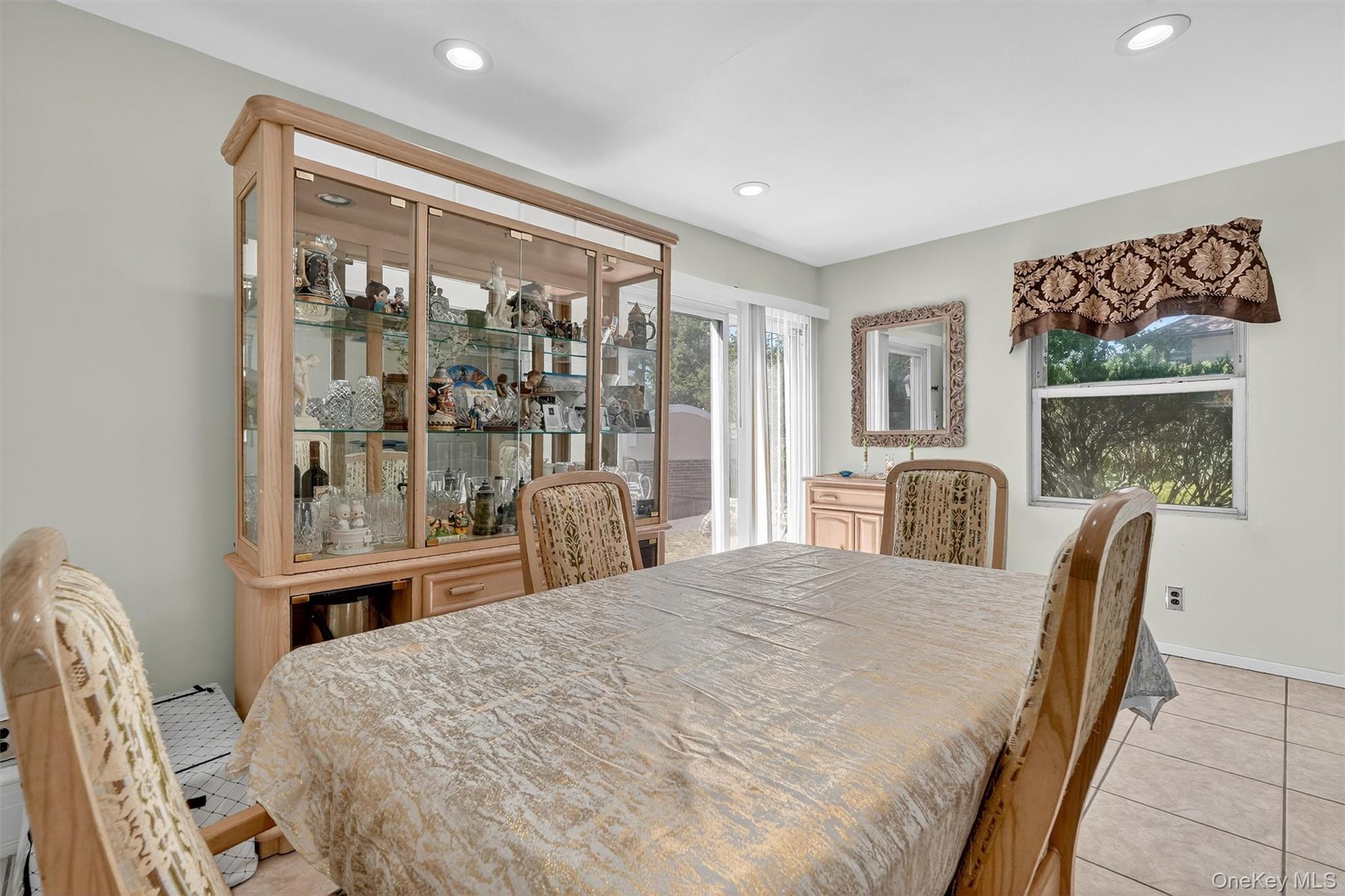 Single Family Country Club Road Bronx, NY 10465, MLS-914389-28