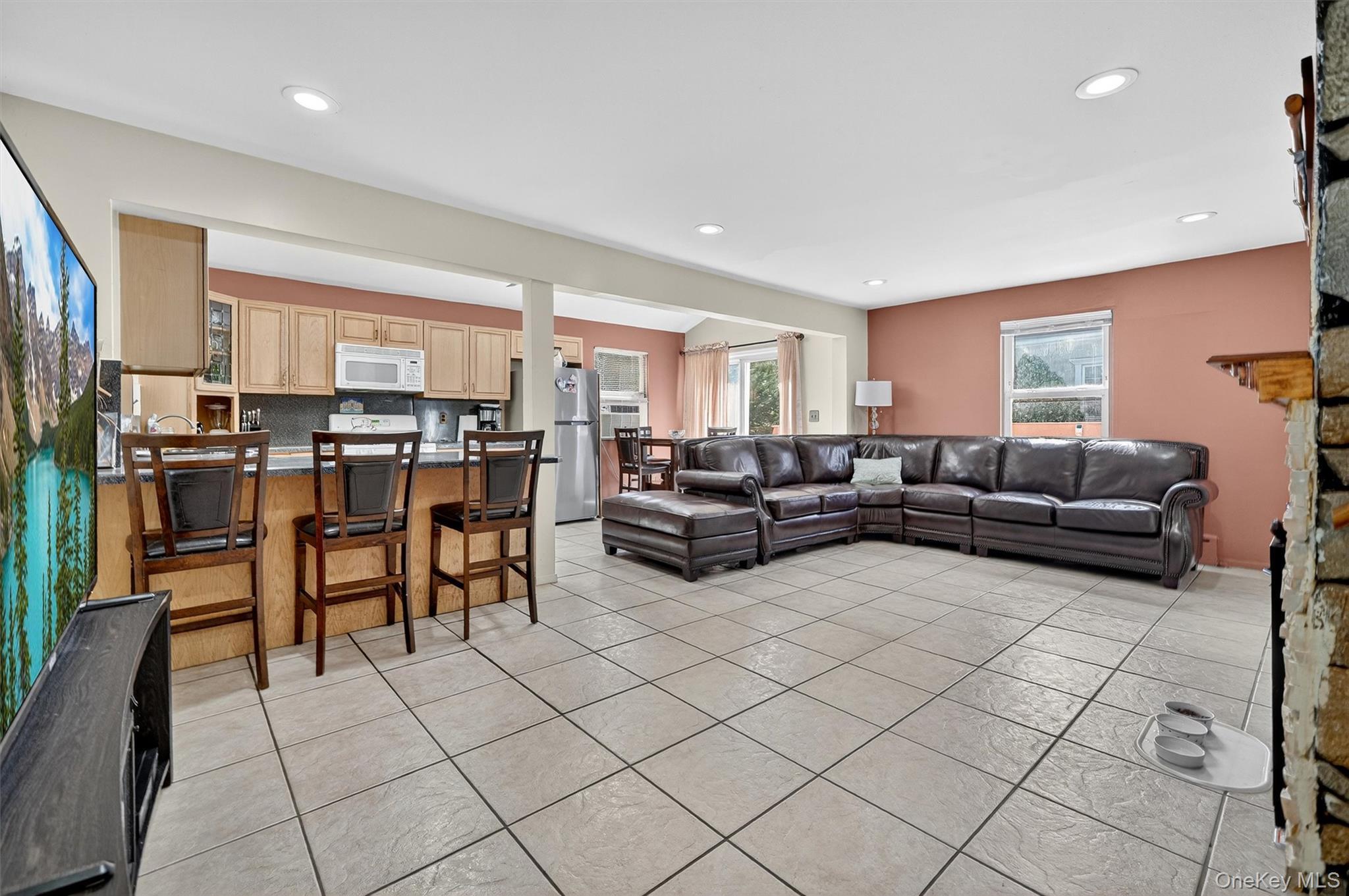 Single Family Country Club Road Bronx, NY 10465, MLS-914389-7