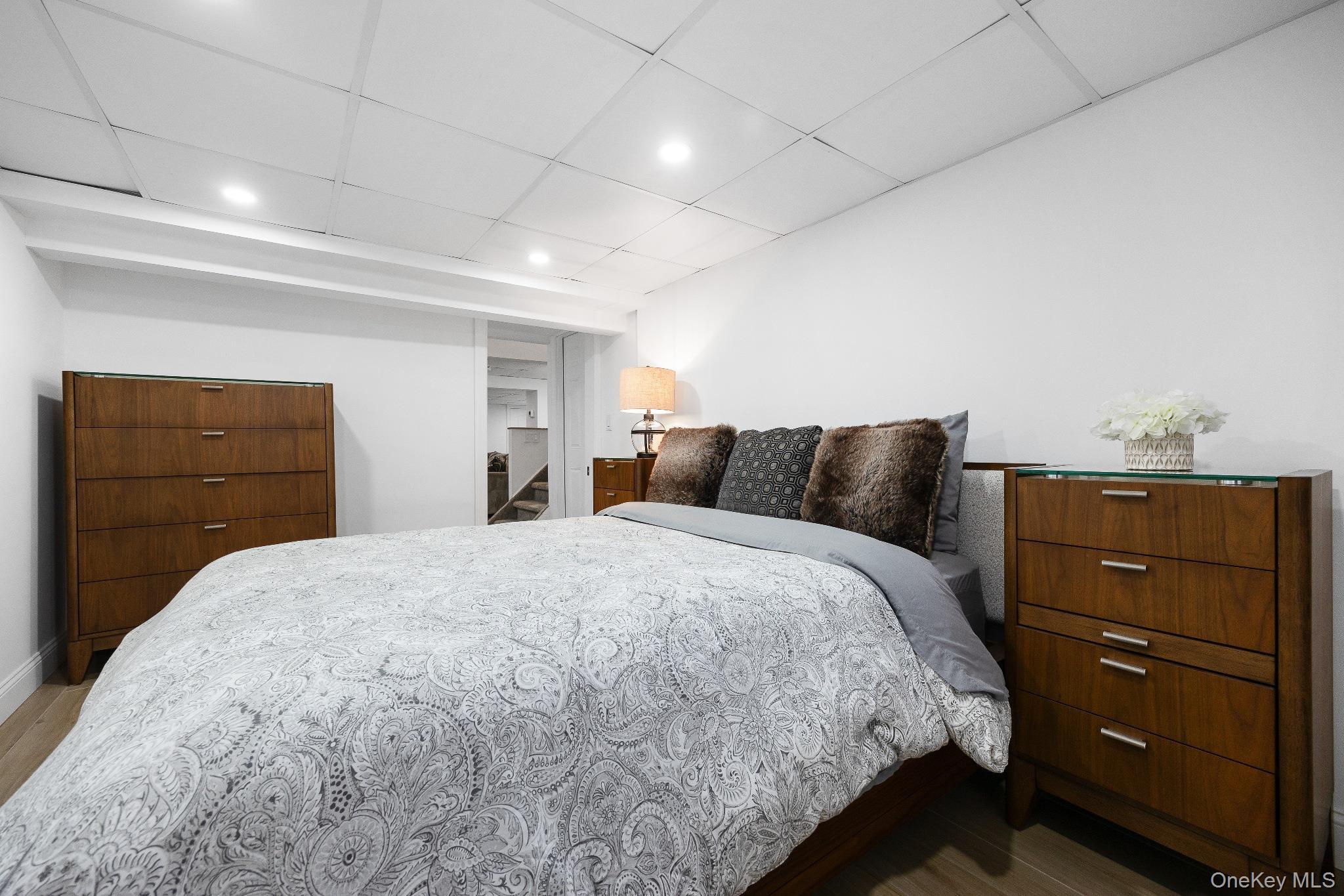 Single Family Wolf Hill Suffolk County, NY 11746, MLS-914396-27