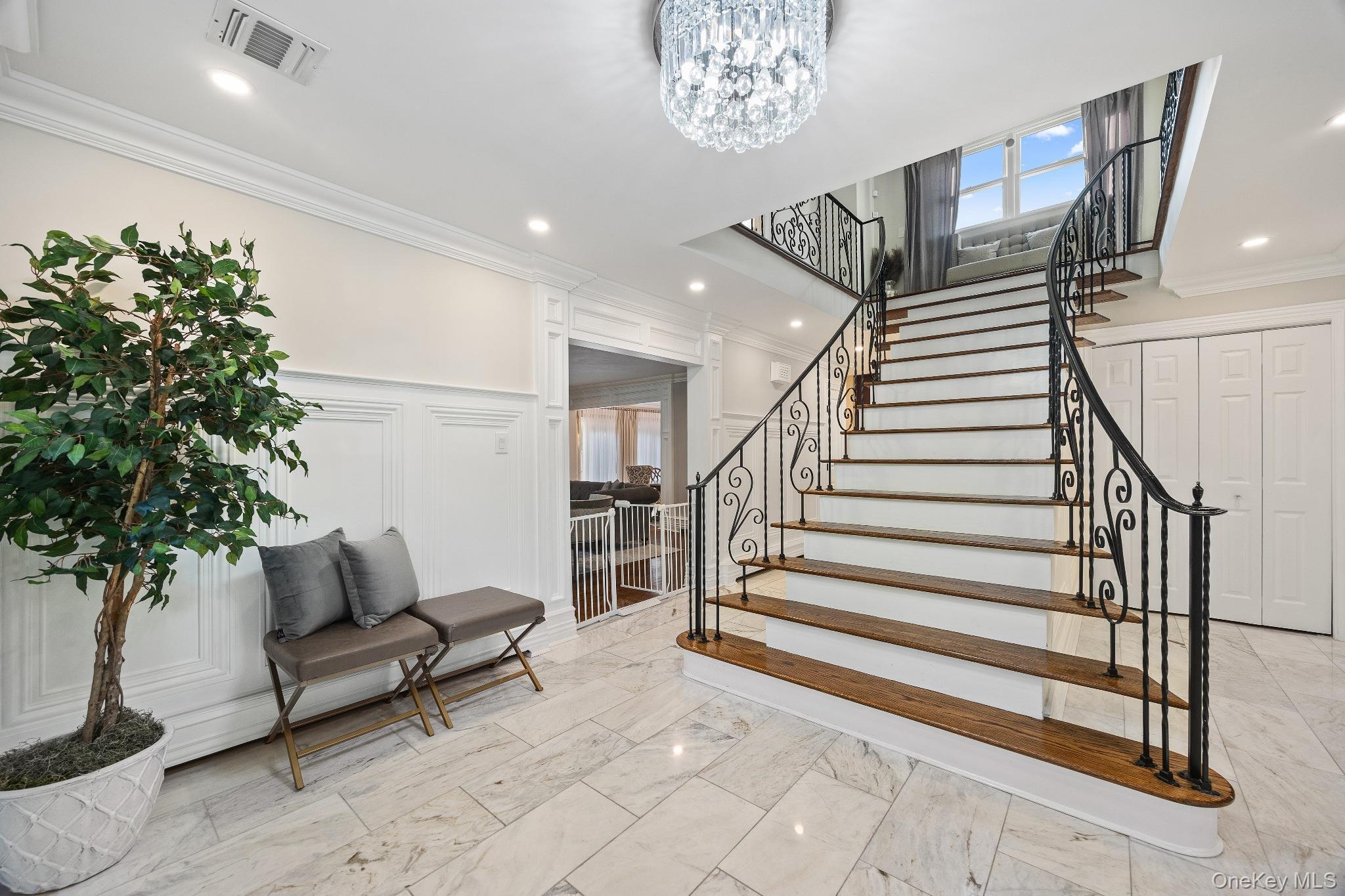 Single Family Wolf Hill Suffolk County, NY 11746, MLS-914396-3