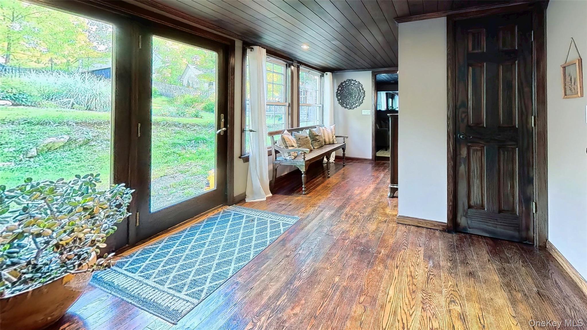 Single Family Stagecoach Dutchess County, NY 12501, MLS-914408-11