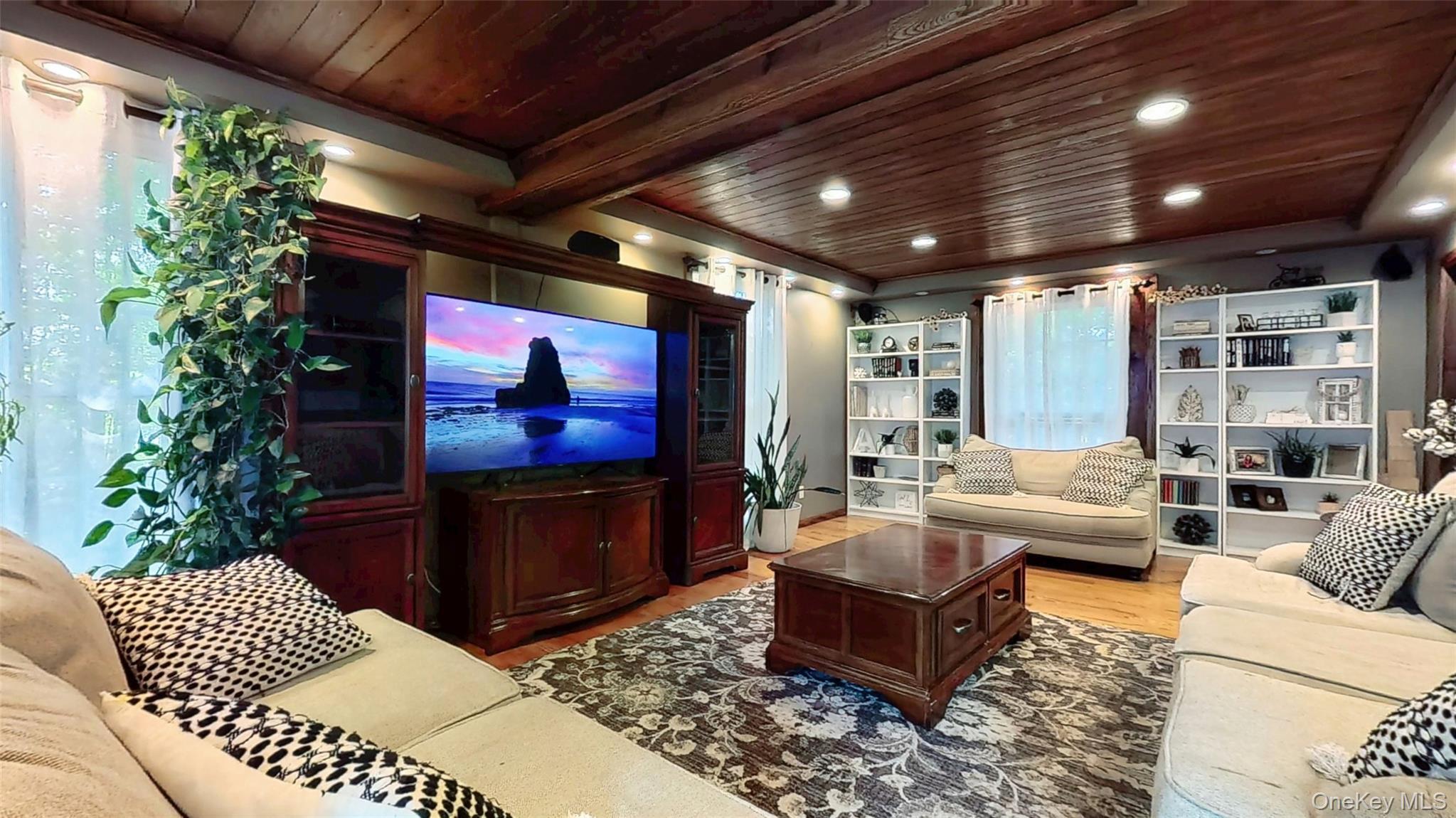 Single Family Stagecoach Dutchess County, NY 12501, MLS-914408-22