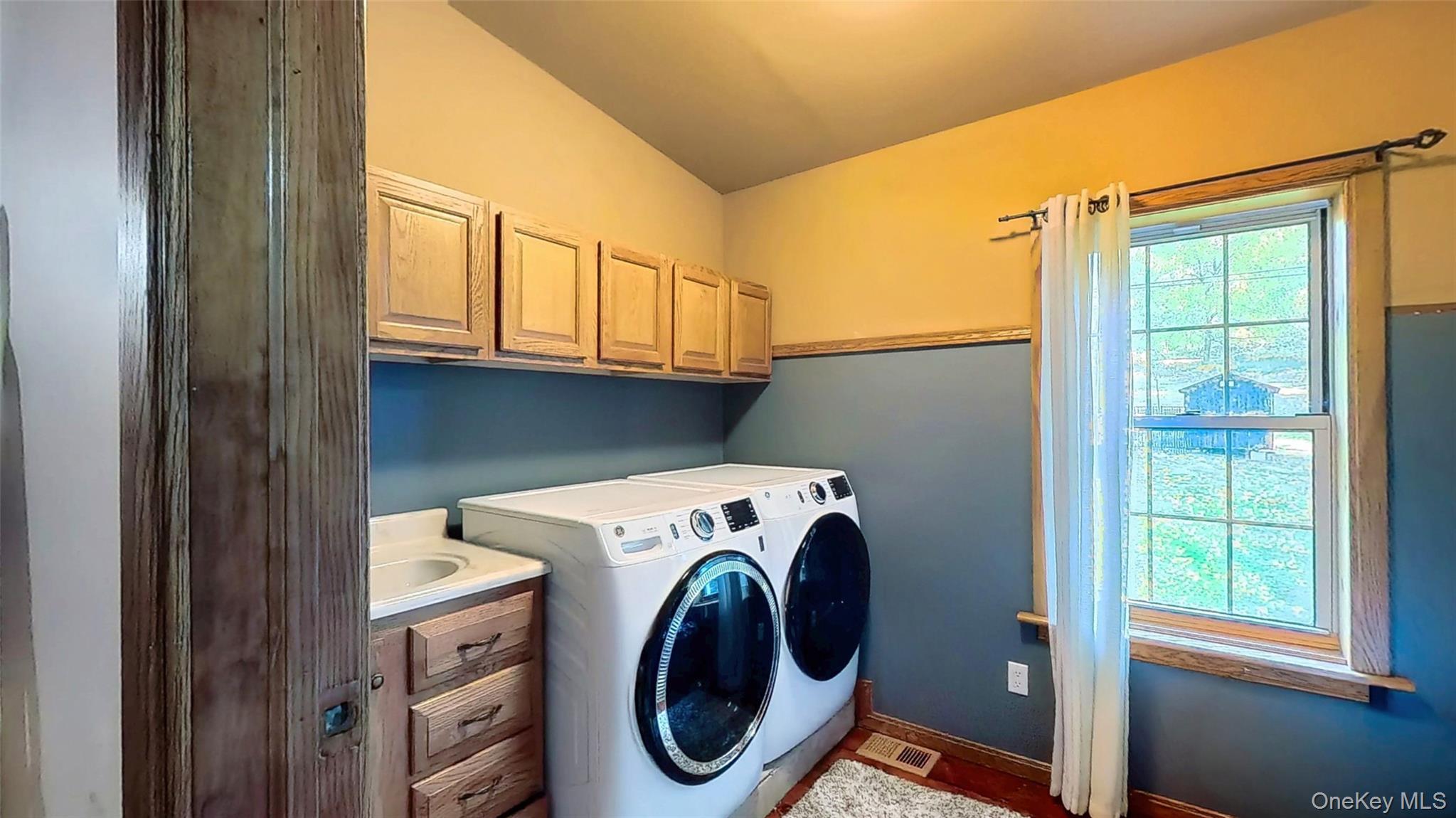 Single Family Stagecoach Dutchess County, NY 12501, MLS-914408-34