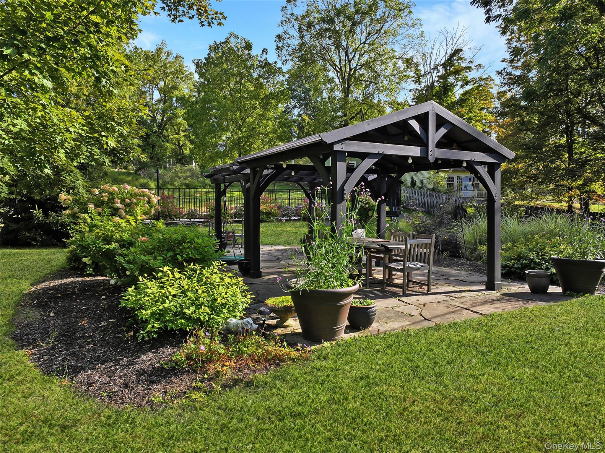 Single Family Stagecoach Dutchess County, NY 12501, MLS-914408-6