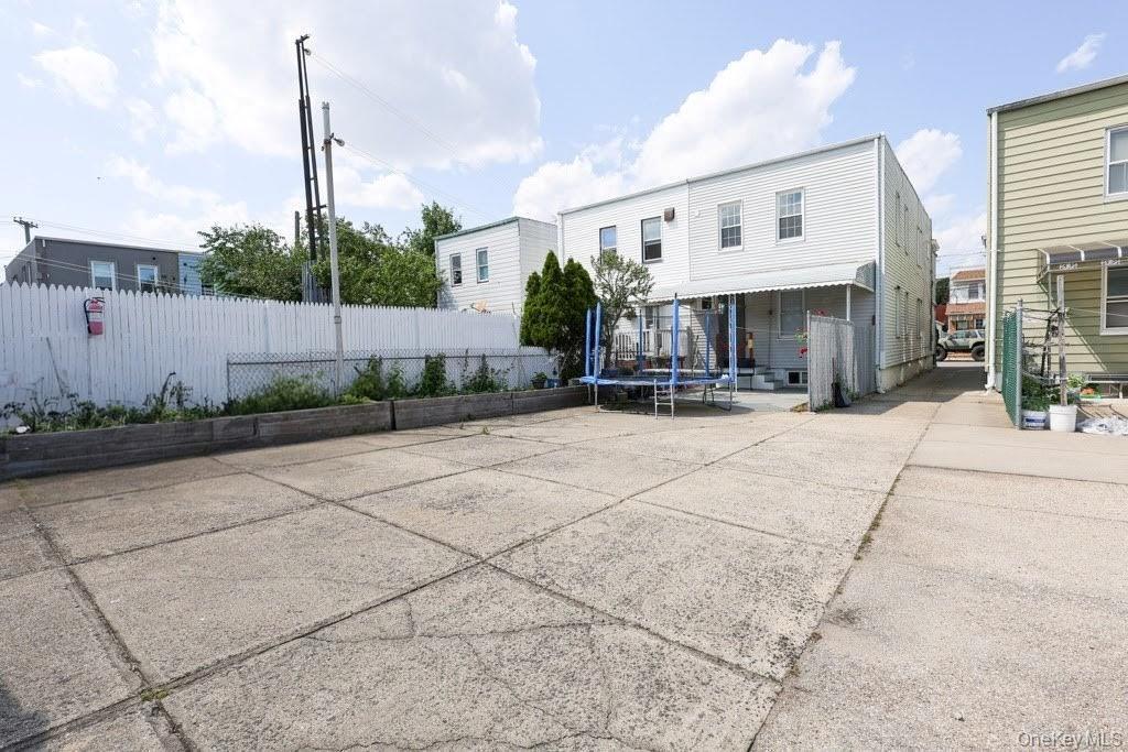 Single Family Rosita  Queens, NY 11417, MLS-914426-15