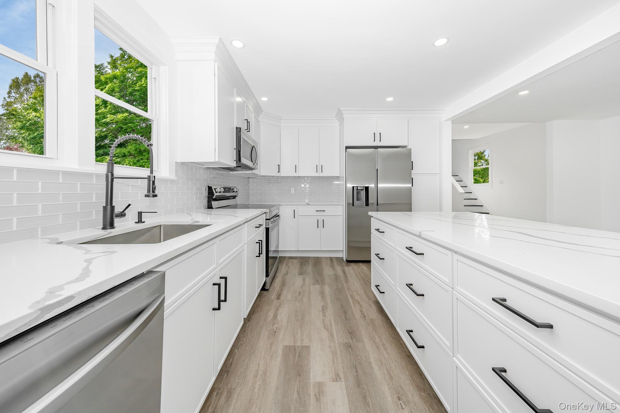 Single Family Calvert Suffolk County, NY 11704, MLS-914439-5