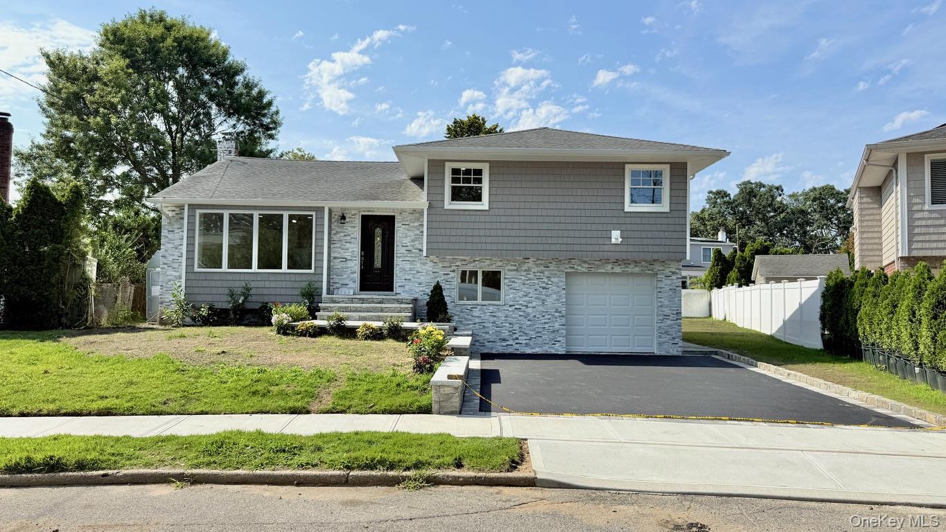 Single Family Isabelle Ct  Nassau County, NY 11710, MLS-914445-2