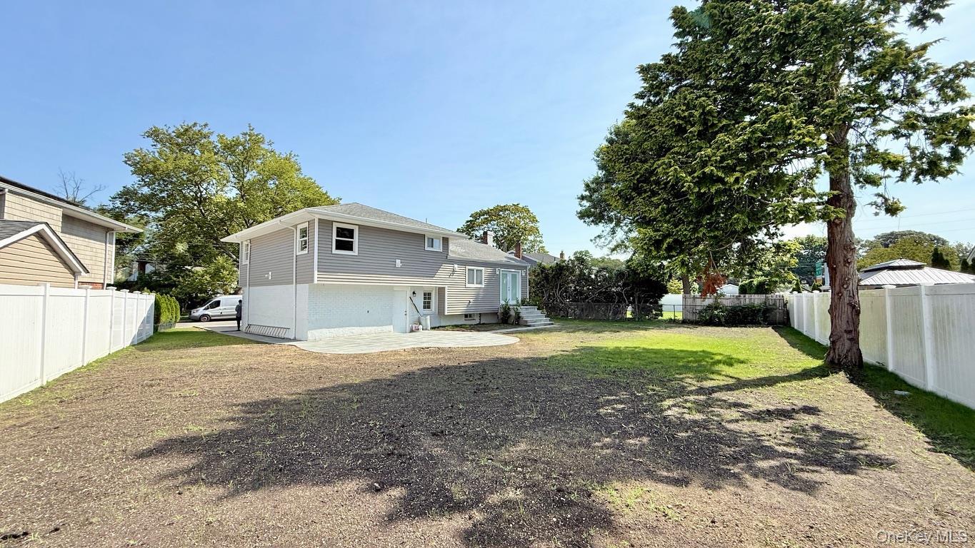 Single Family Isabelle Ct  Nassau County, NY 11710, MLS-914445-28