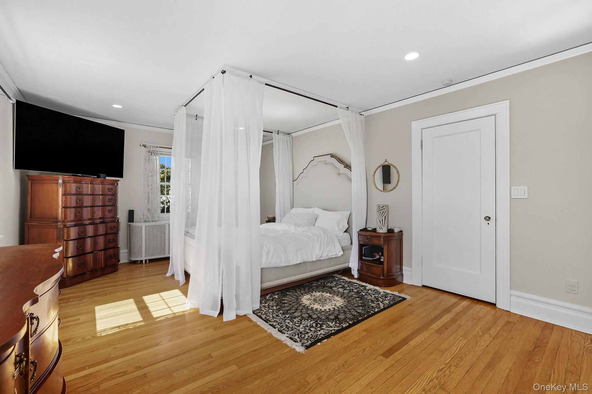 Single Family Broadway  Westchester County, NY 10603, MLS-914461-21