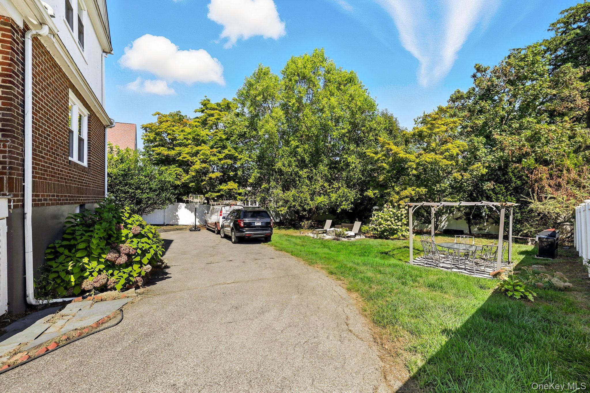 Single Family Broadway  Westchester County, NY 10603, MLS-914461-36