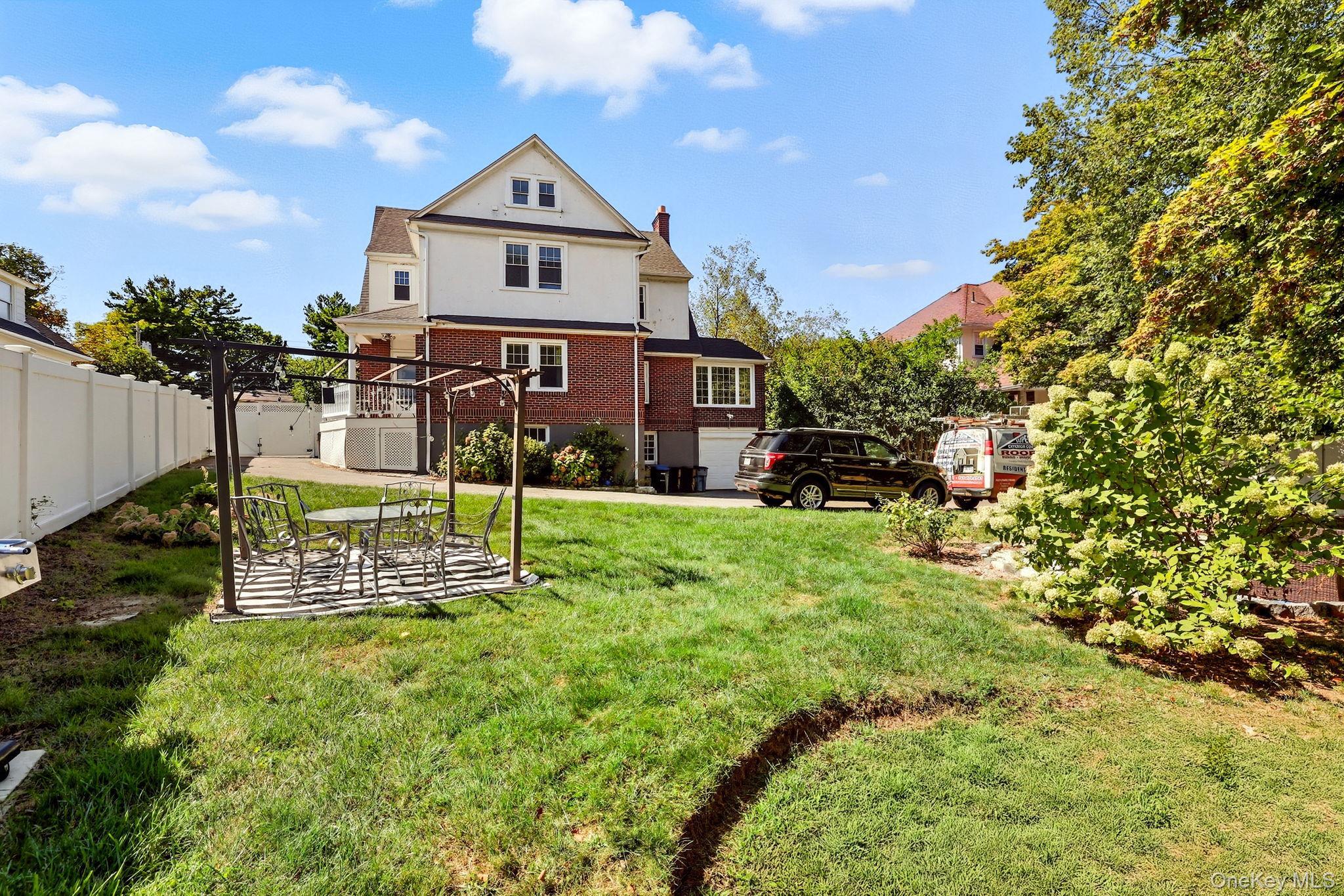 Single Family Broadway  Westchester County, NY 10603, MLS-914461-40