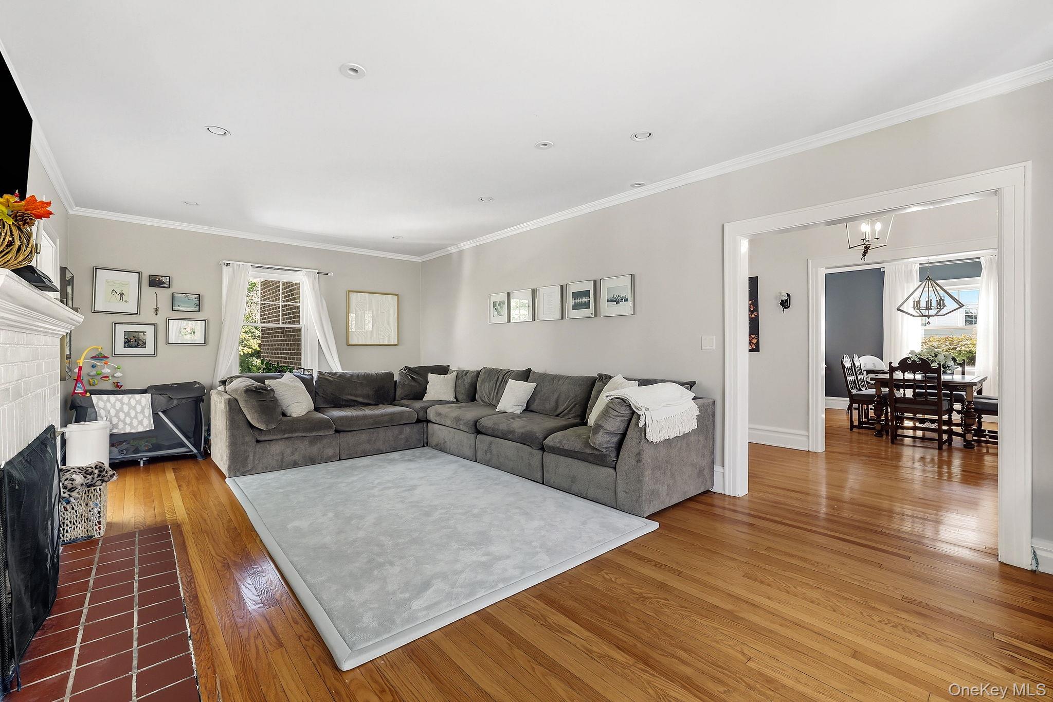 Single Family Broadway  Westchester County, NY 10603, MLS-914461-5