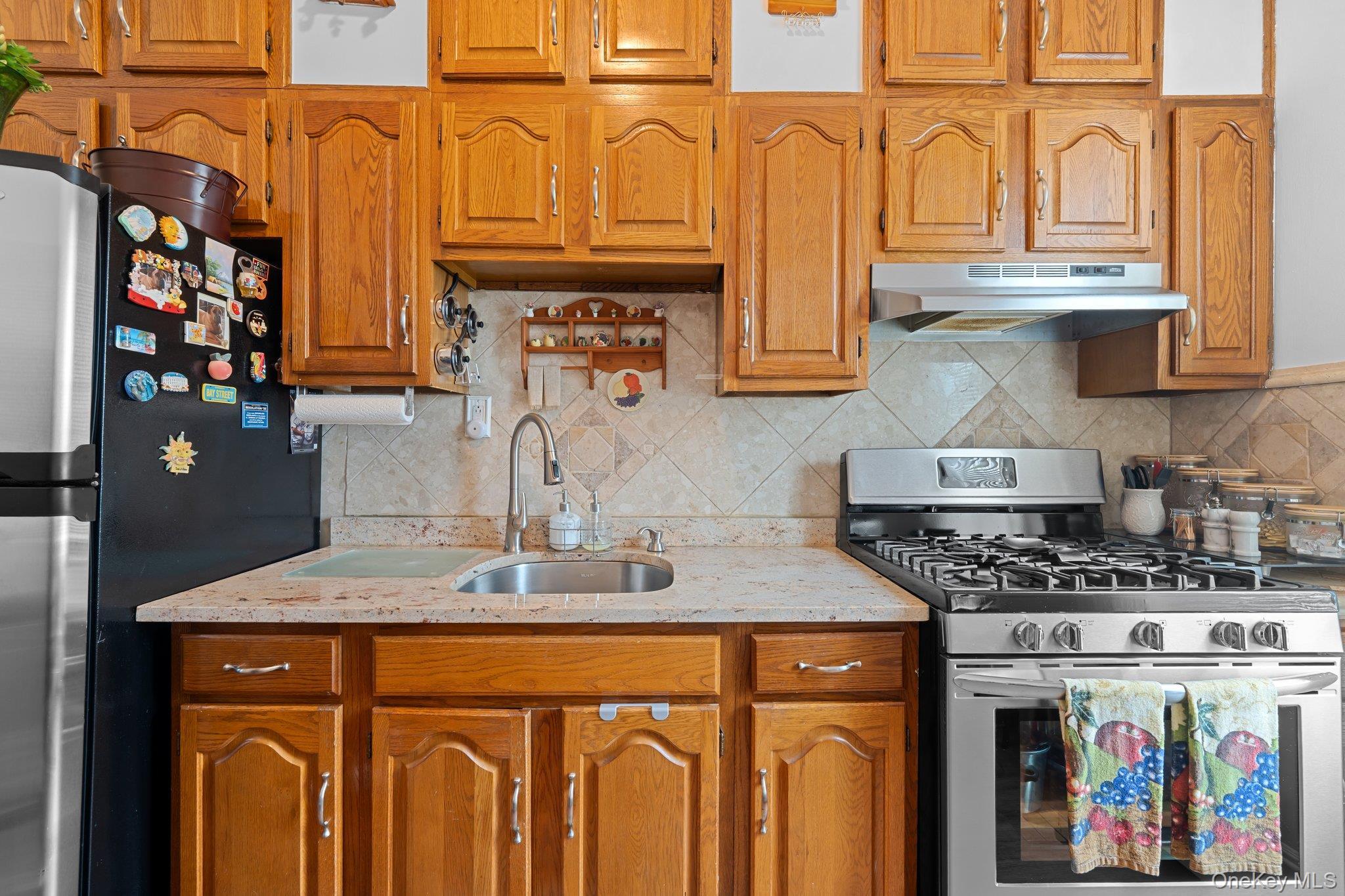 Coop Fort Hamilton  Brooklyn, NY 11209, MLS-914464-10