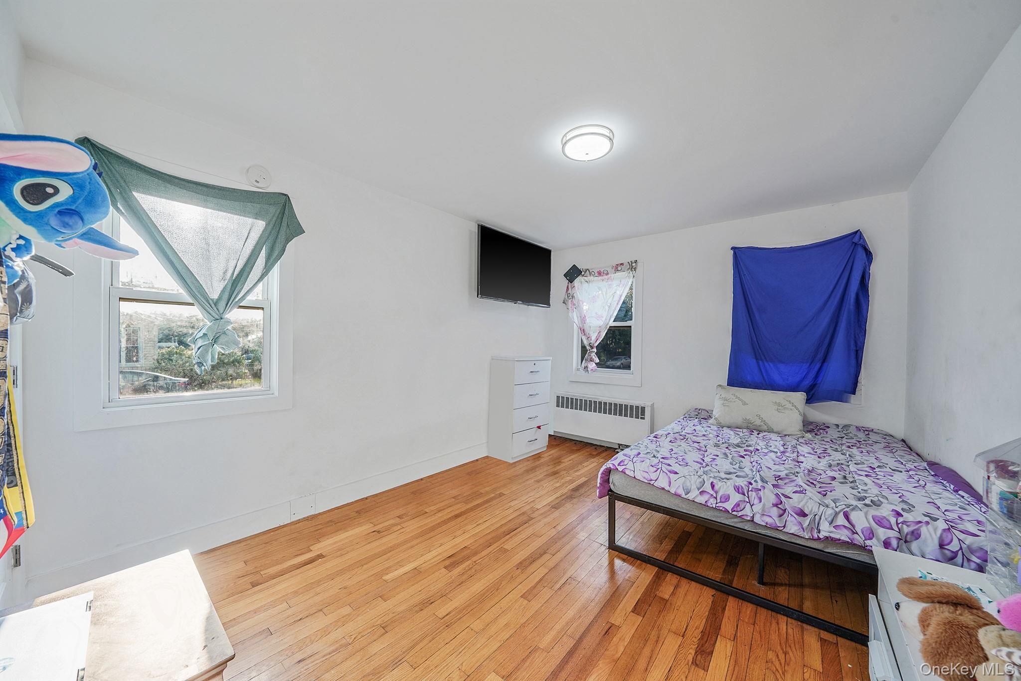 Single Family 109th Queens, NY 11412, MLS-914507-20