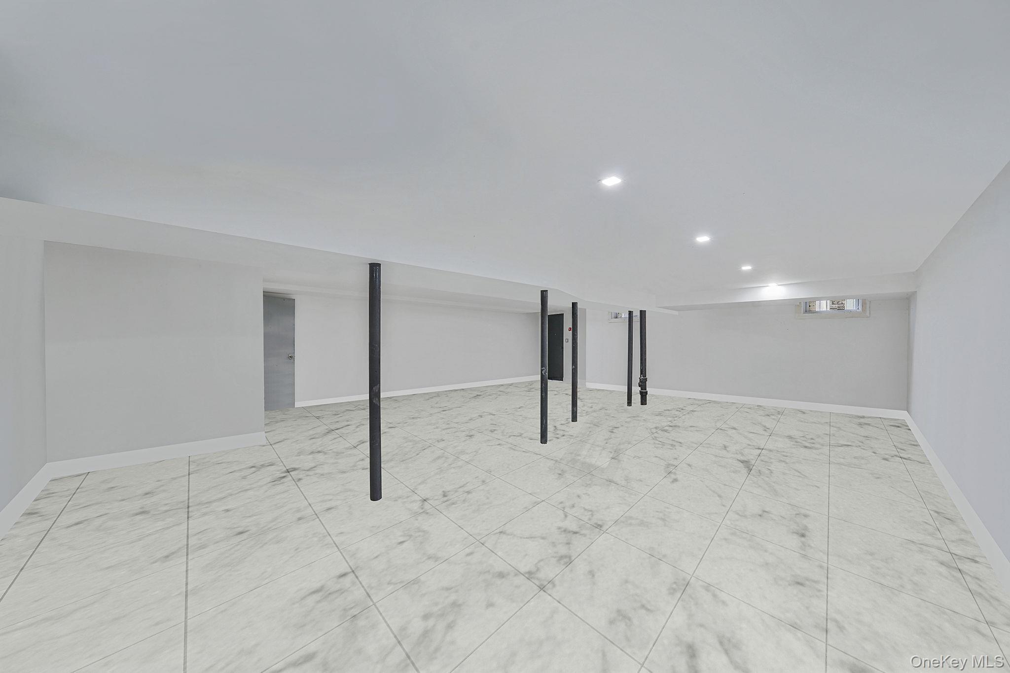 Single Family 109th Queens, NY 11412, MLS-914507-24