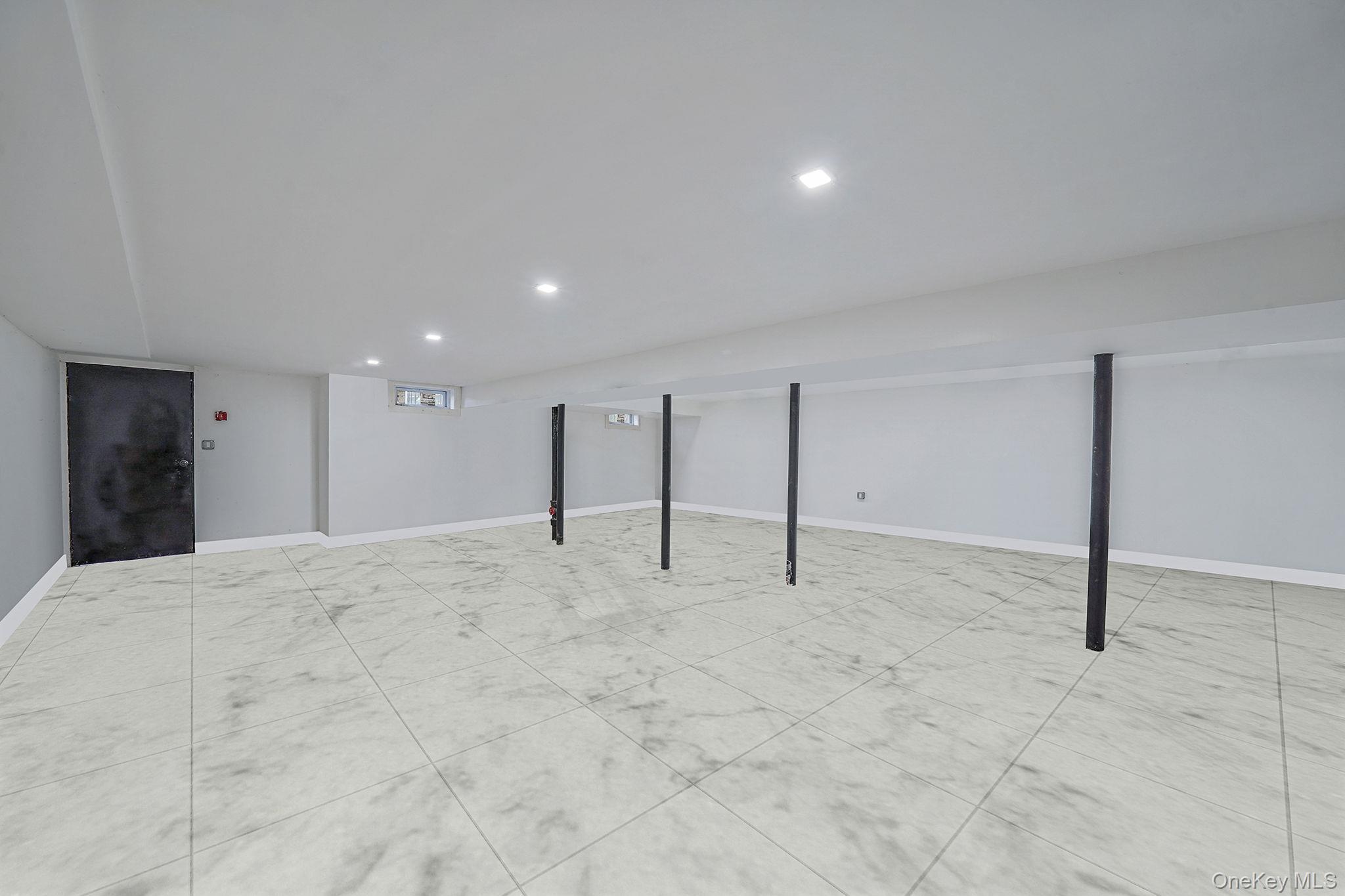 Single Family 109th Queens, NY 11412, MLS-914507-25