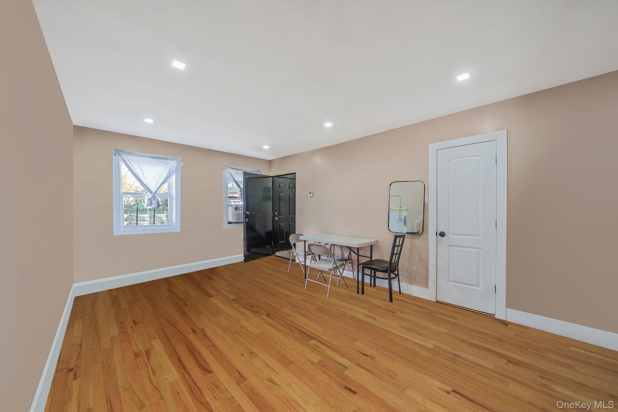 Single Family 109th Queens, NY 11412, MLS-914507-9