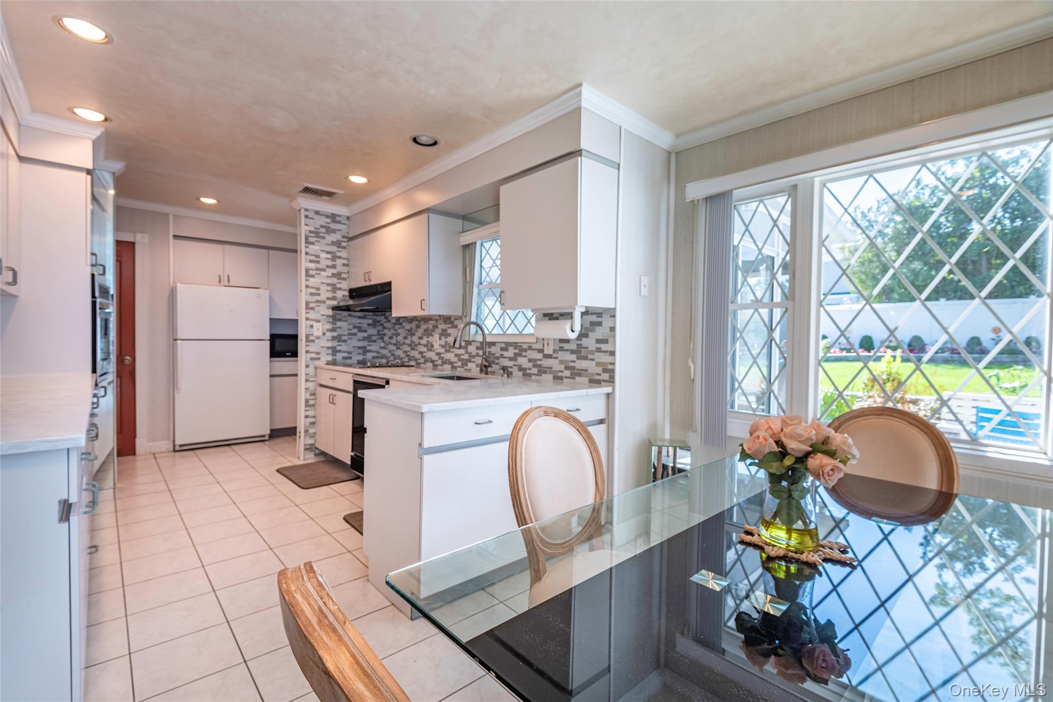 Single Family Linden  Suffolk County, NY 11784, MLS-914510-12