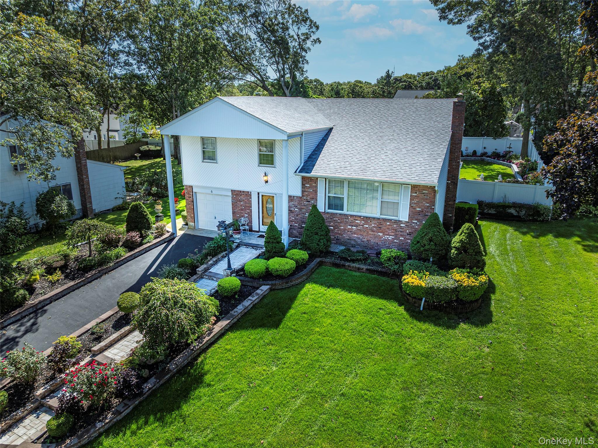 Single Family Linden  Suffolk County, NY 11784, MLS-914510-2