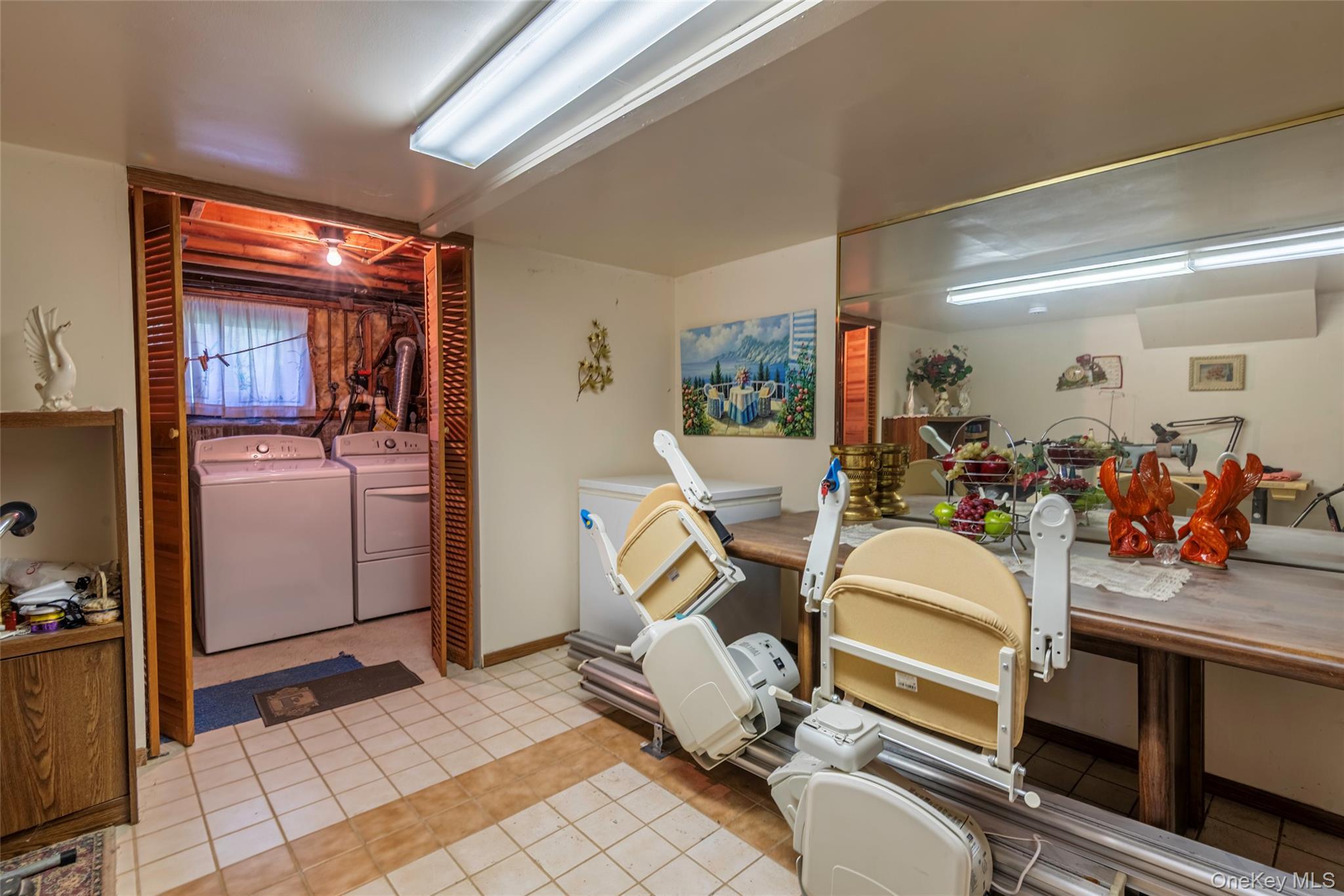 Single Family Linden  Suffolk County, NY 11784, MLS-914510-25