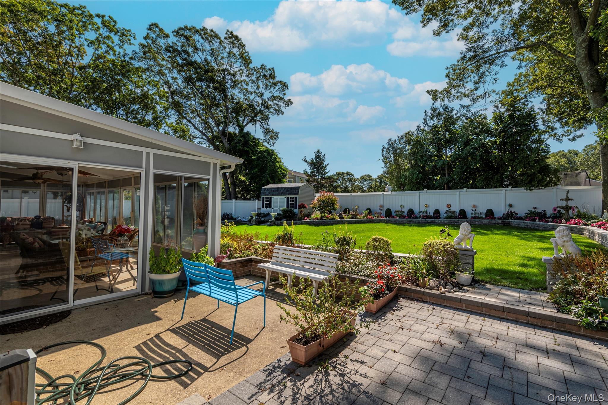 Single Family Linden  Suffolk County, NY 11784, MLS-914510-33