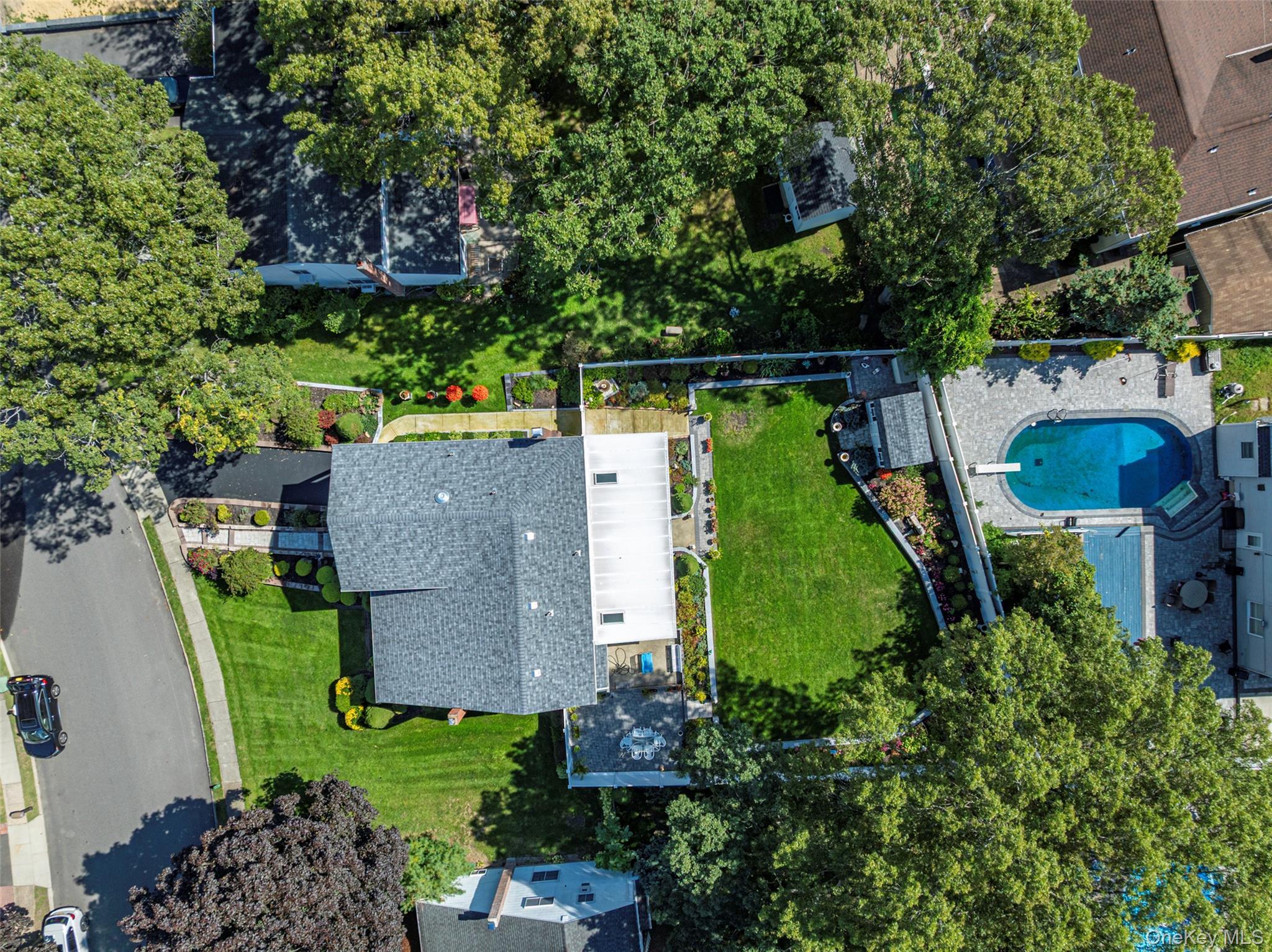 Single Family Linden  Suffolk County, NY 11784, MLS-914510-36