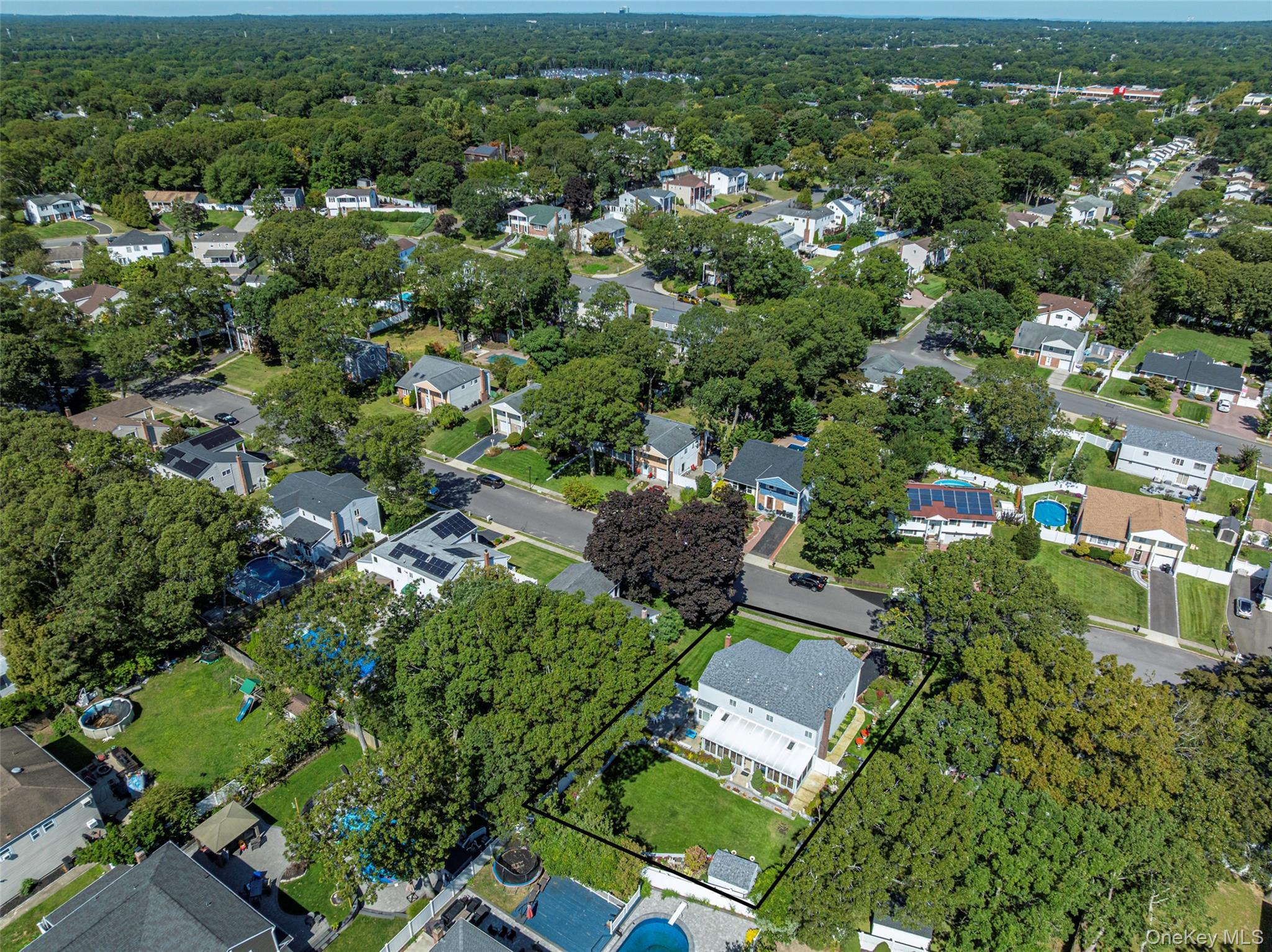 Single Family Linden  Suffolk County, NY 11784, MLS-914510-37