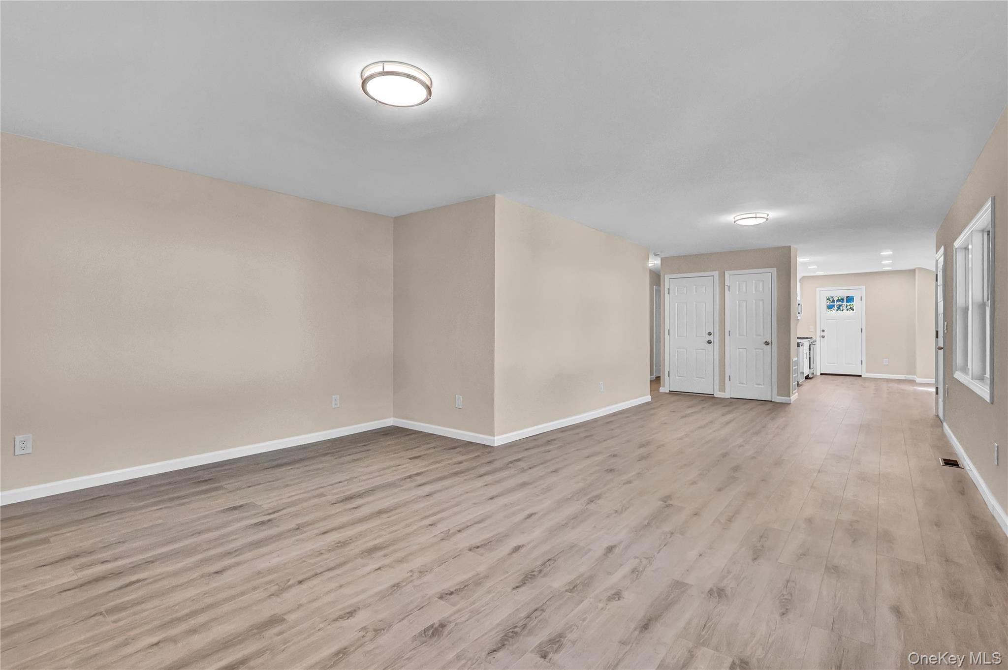 Single Family Fawn  Suffolk County, NY 11720, MLS-914518-5