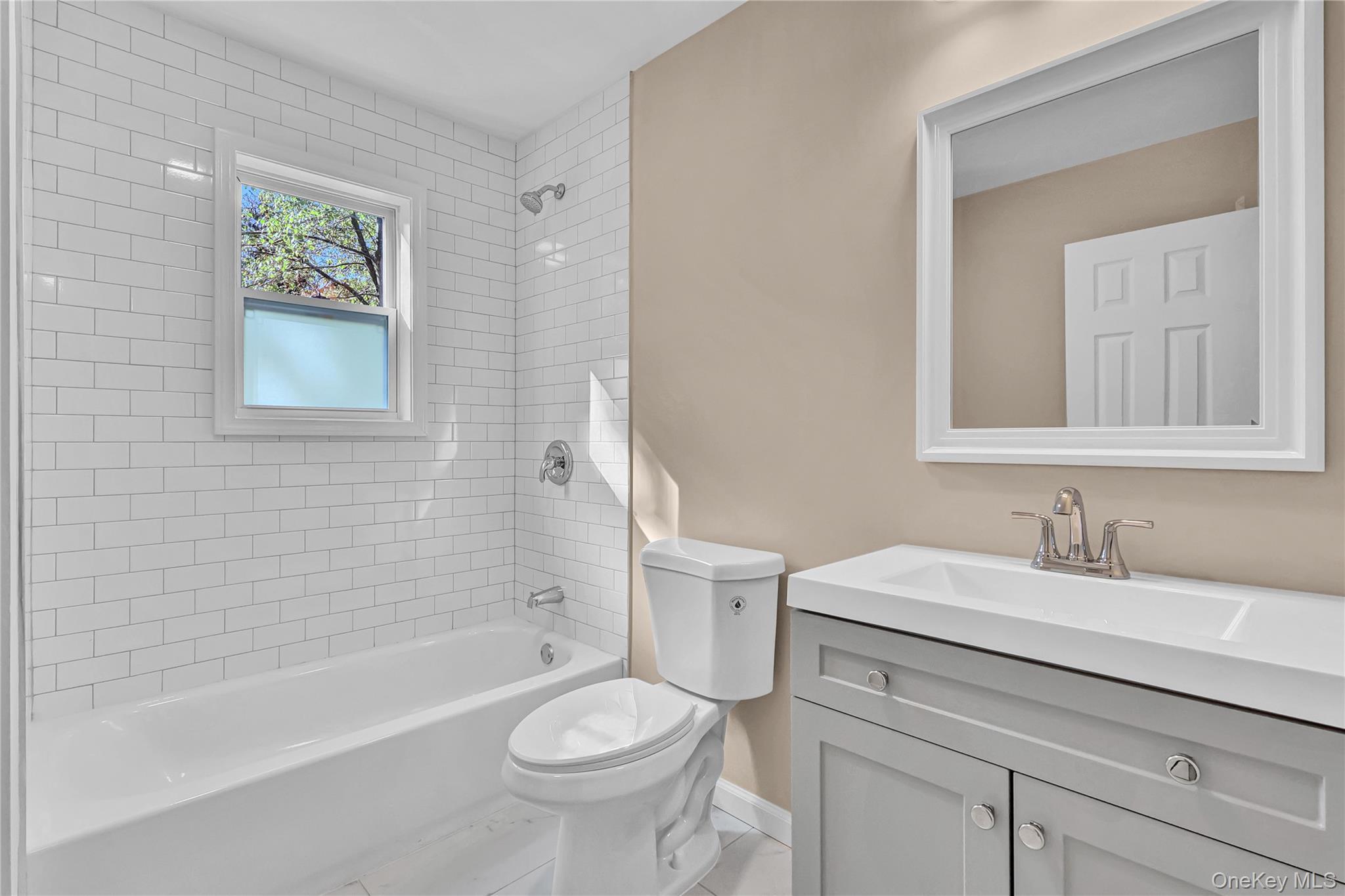 Single Family Fawn  Suffolk County, NY 11720, MLS-914518-9