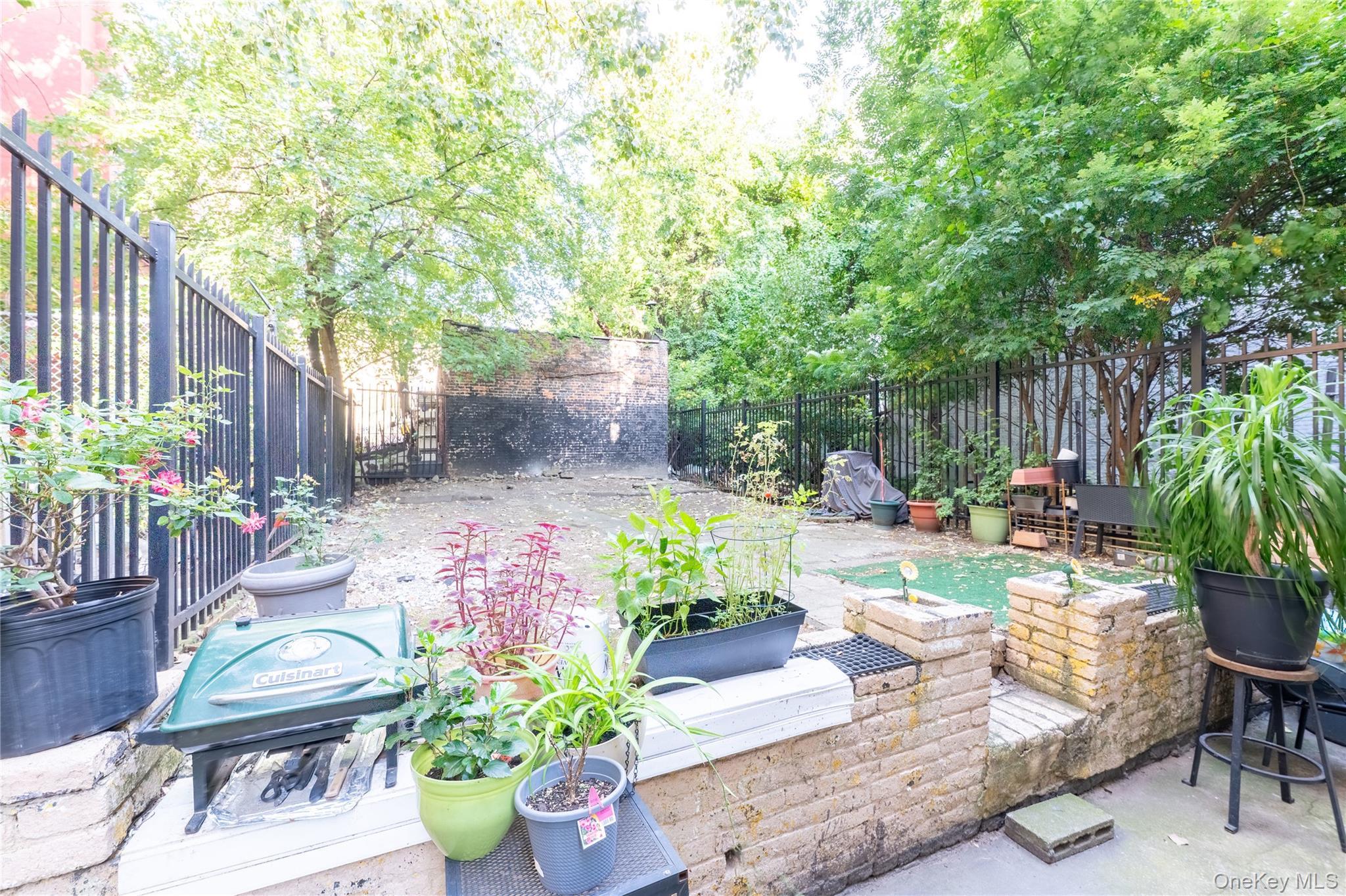 Single Family Hughes Bronx, NY 10457, MLS-914526-23