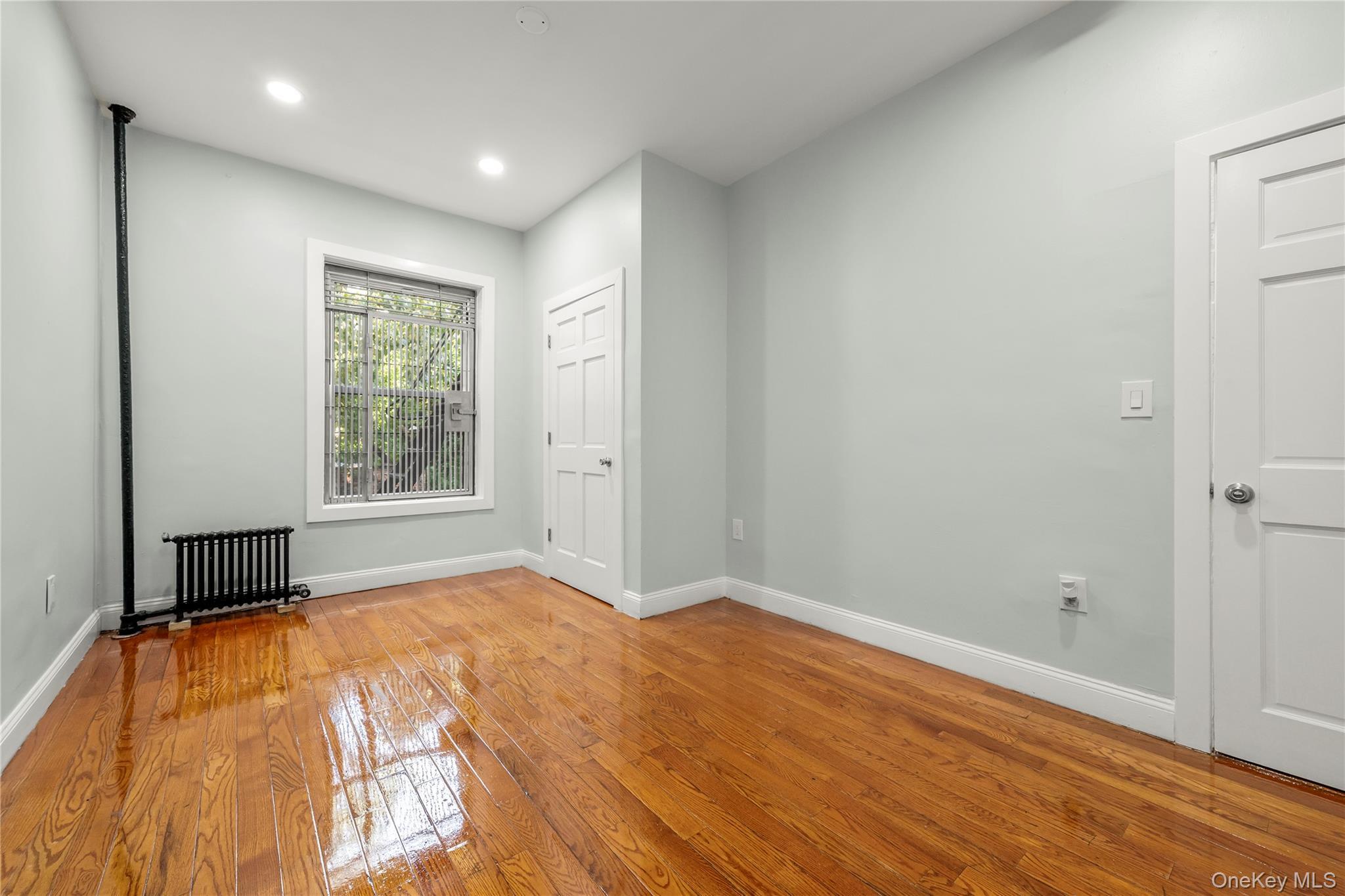 Single Family Hughes Bronx, NY 10457, MLS-914526-8