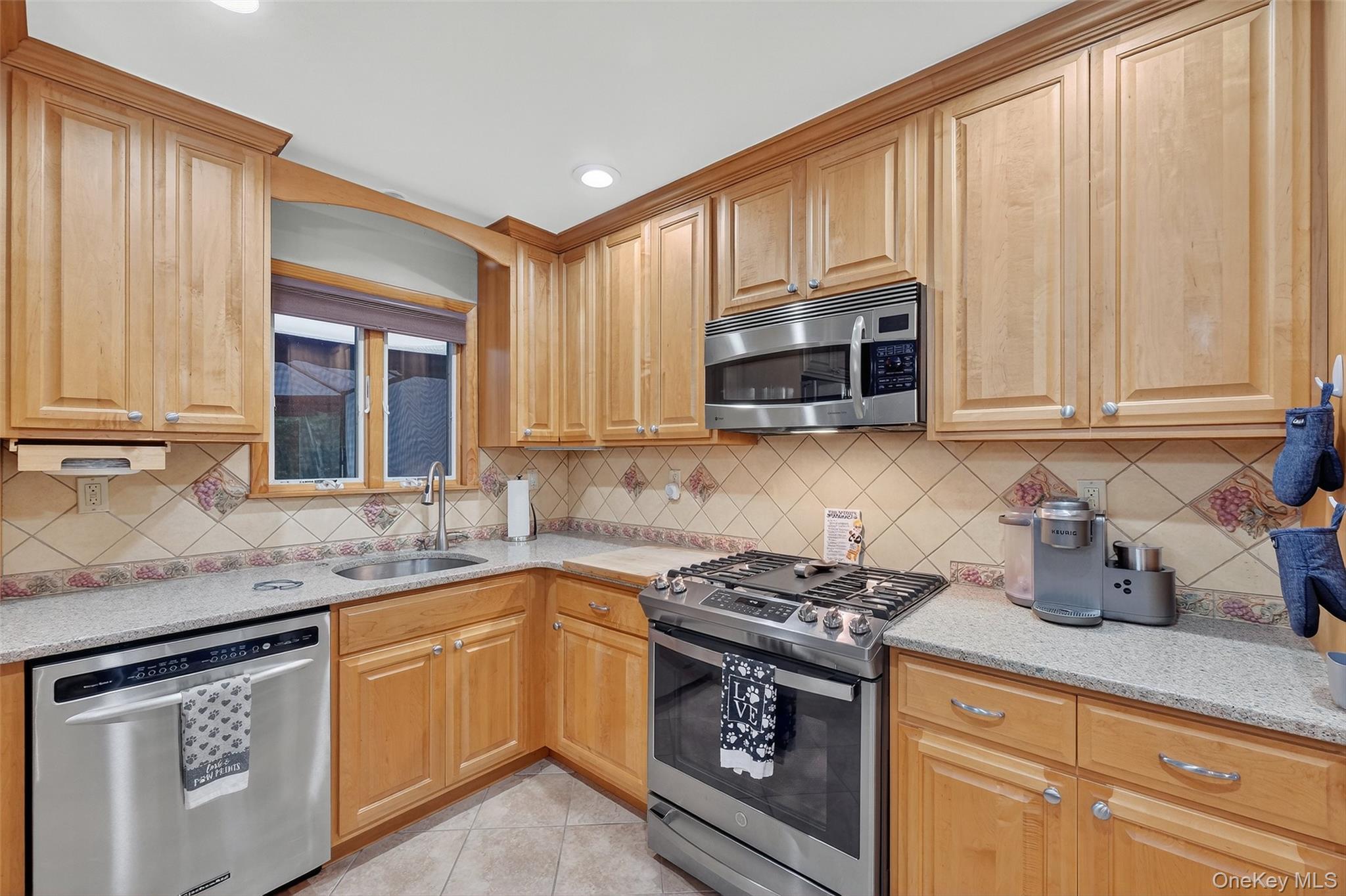 Single Family Cole  Westchester County, NY 10511, MLS-914603-17